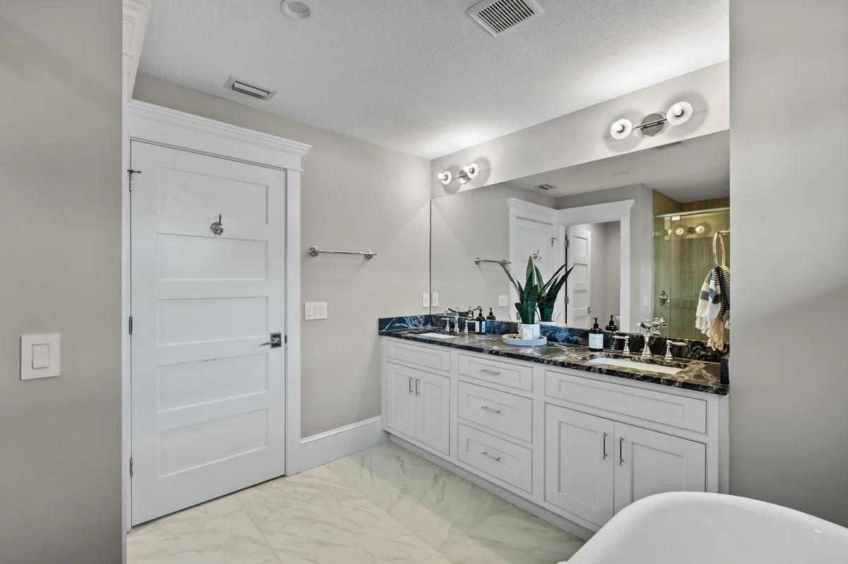 Bay View Beauty #116