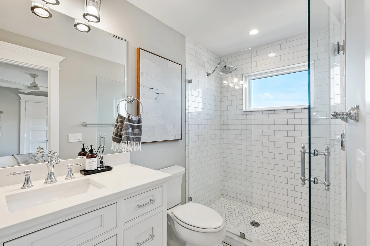 Bay View Beauty #106