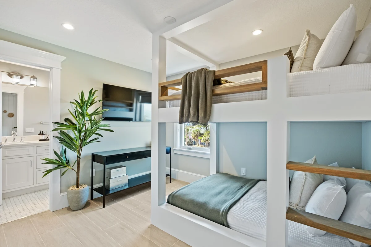 Bay View Beauty #101