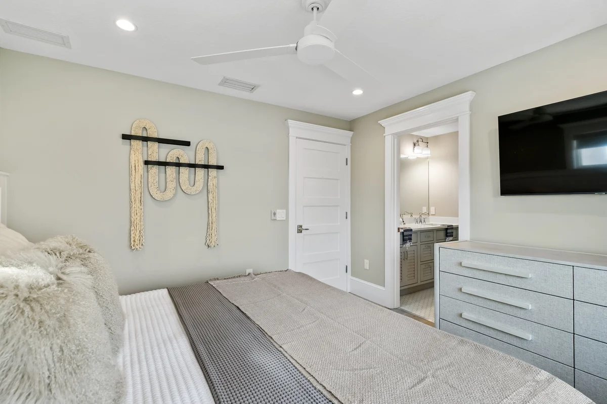 Bay View Beauty #90