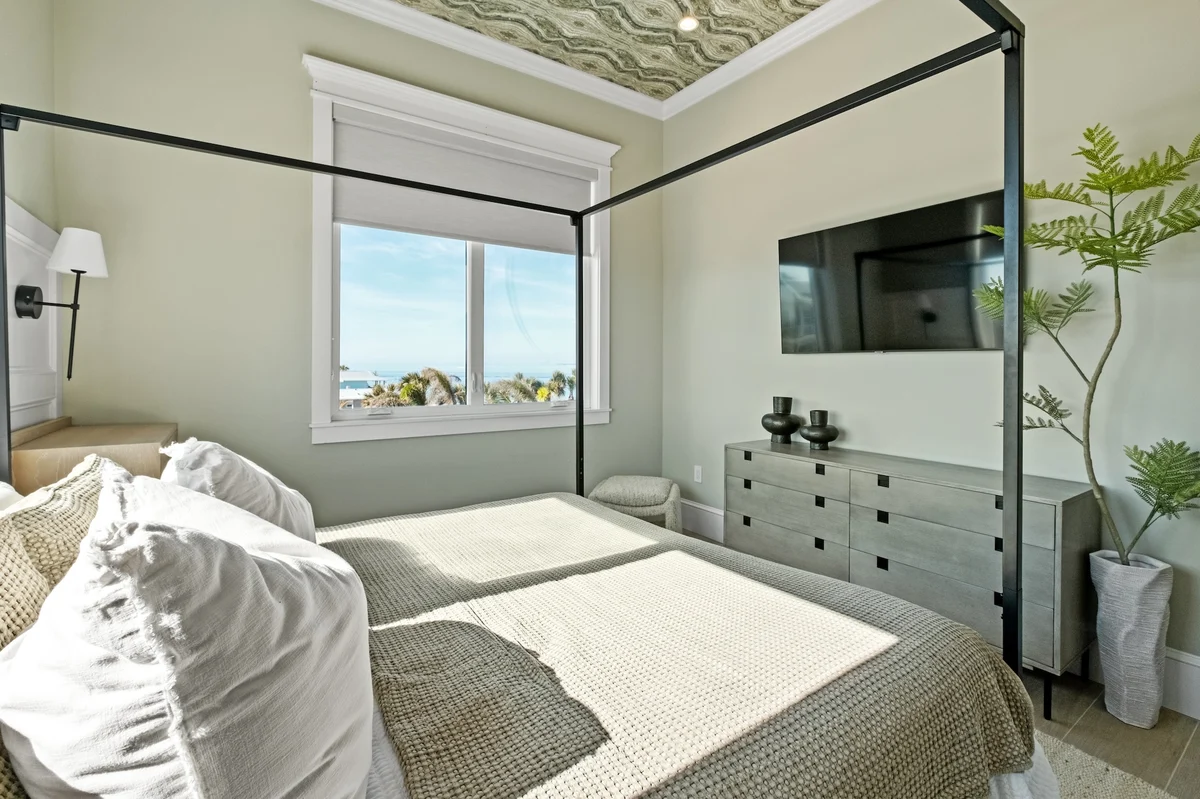 Bay View Beauty #118