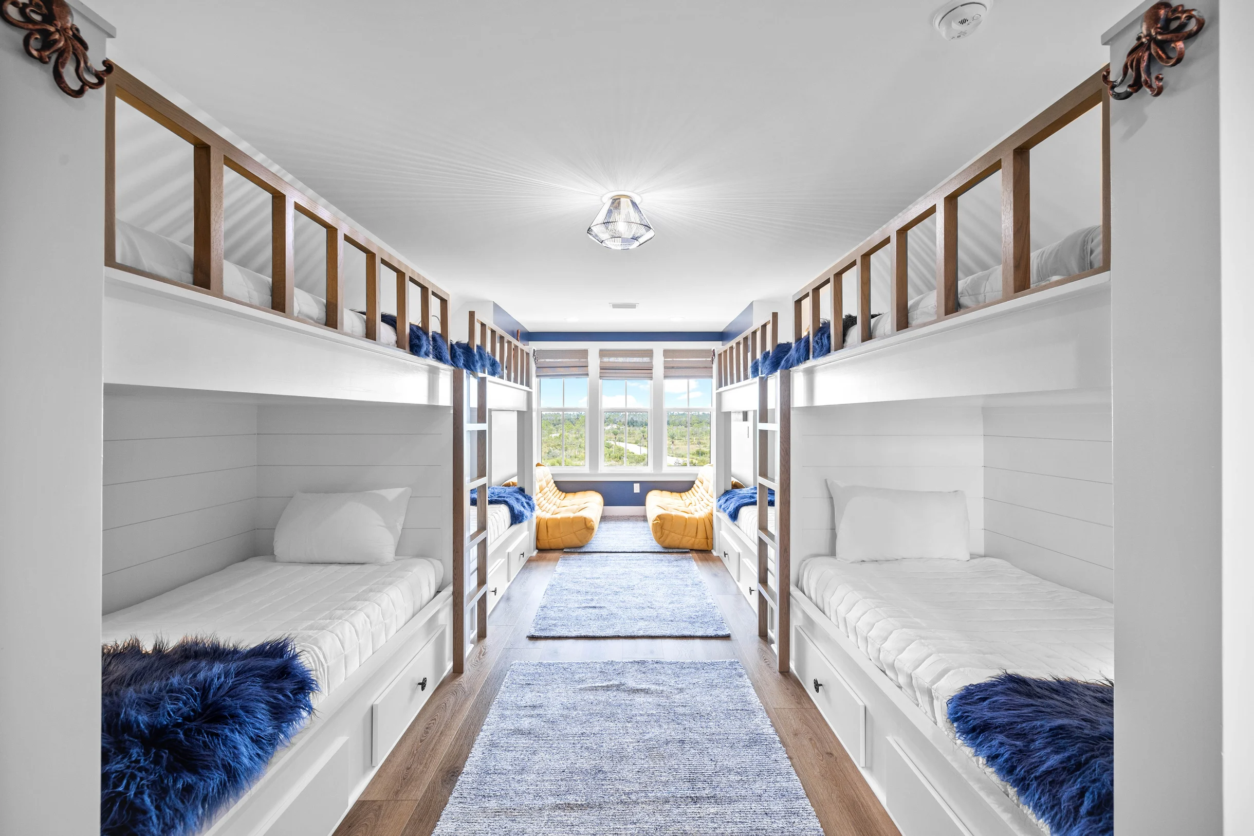 The Sea Suite #95