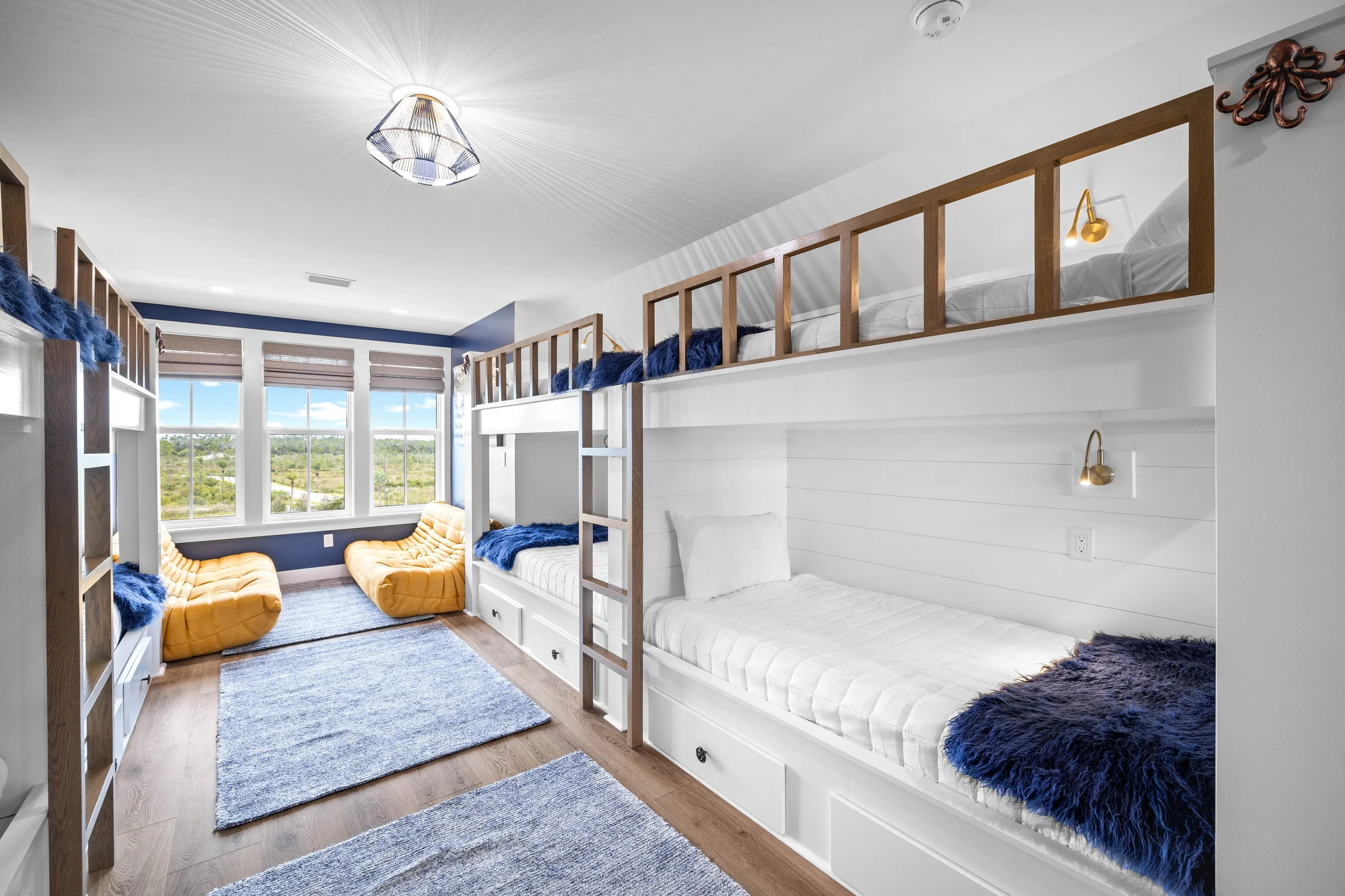 The Sea Suite #94
