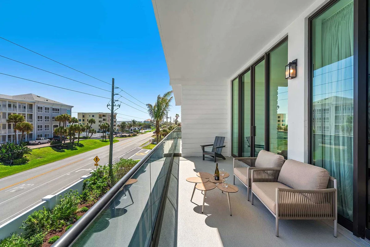 HI3051HL303: 3 bed, seascape #71