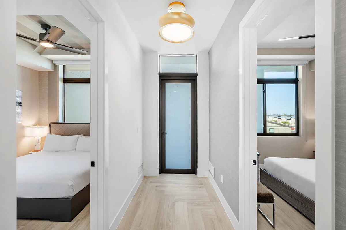 HI3051HL303: 3 bed, seascape #57
