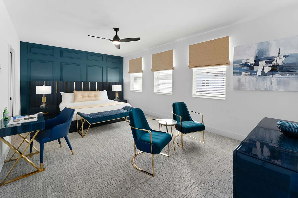 VOR5527AA: 6 Bed, Imagination Lab, Theater #61