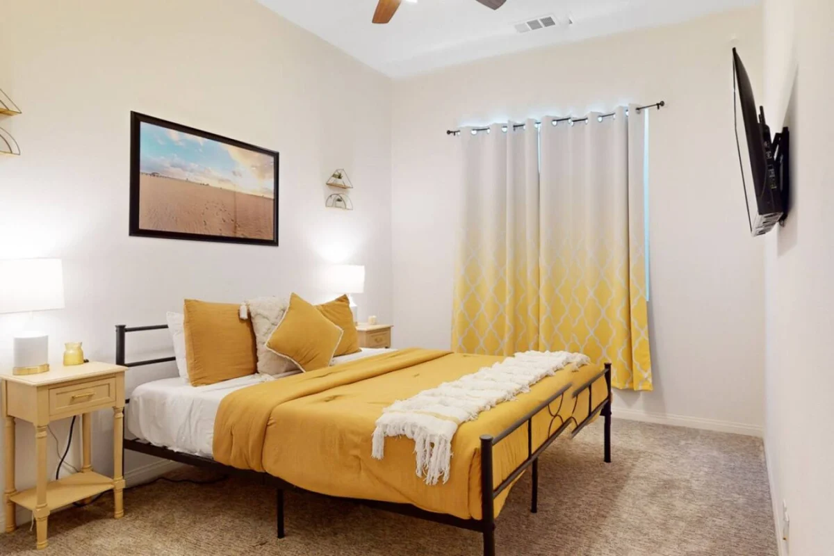 Bedroom 1 image 1