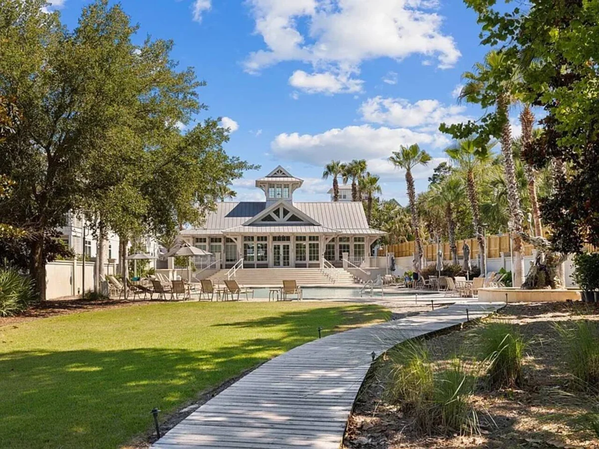 Golf Cart! Community Pool! Bikes! Beach Gear! #126