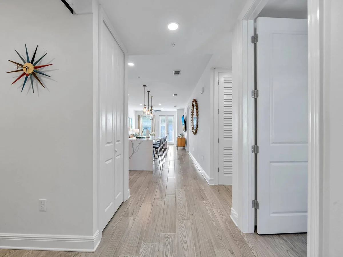 Walk to Deeded Beach! Beach Gear! Hot Tub! Pools! #12
