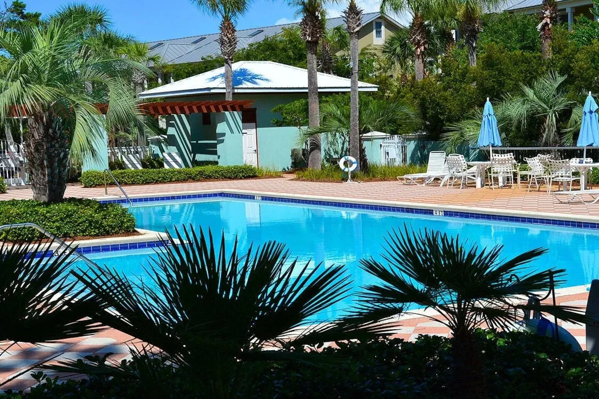 Walk to Deeded Beach! Beach Gear! Hot Tub! Pools! #58