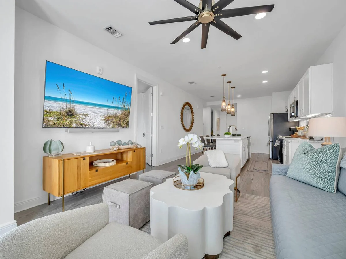Walk to Deeded Beach! Beach Gear! Hot Tub! Pools! #60