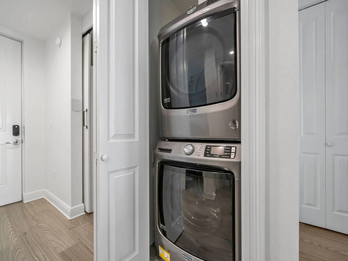 Walk to Deeded Beach! Beach Gear! Hot Tub! Pools! #52