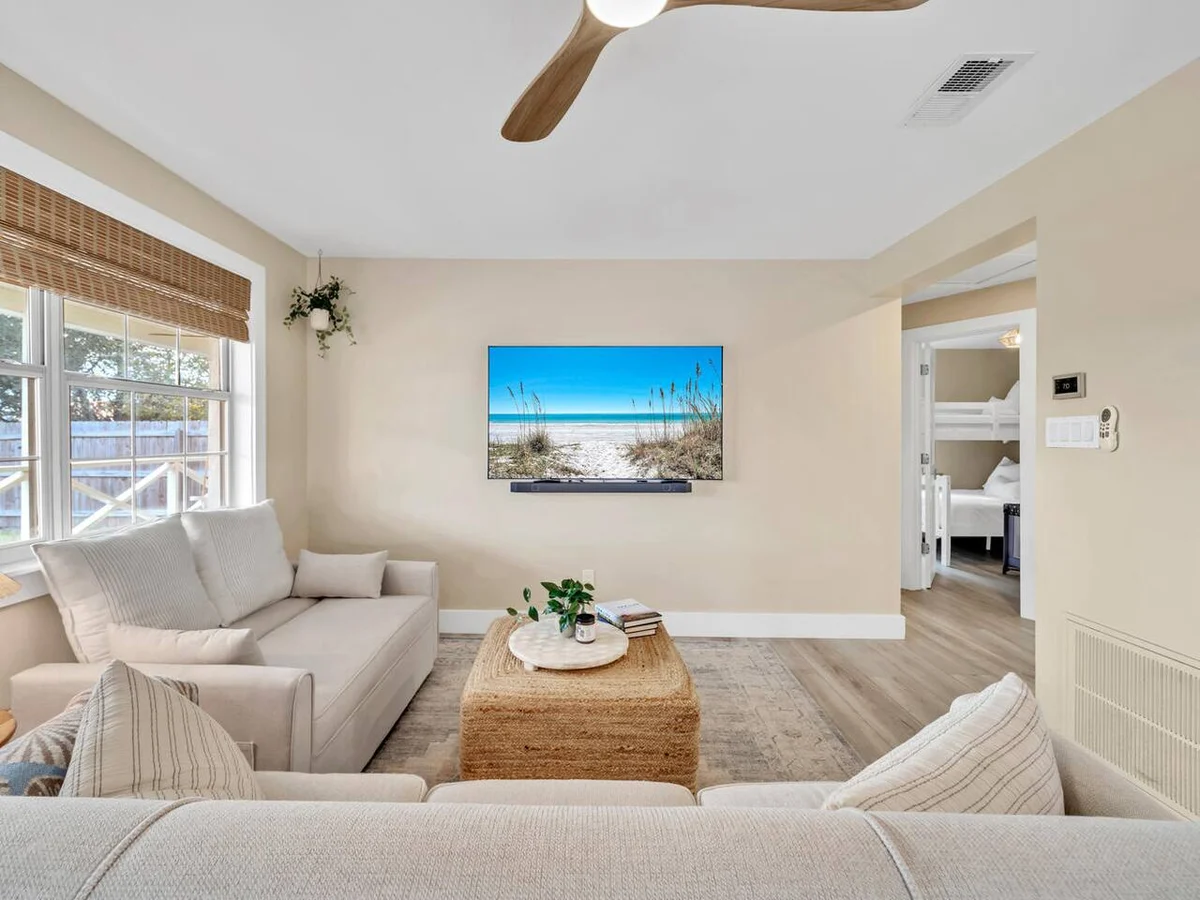 Home in Panama City property photo 2