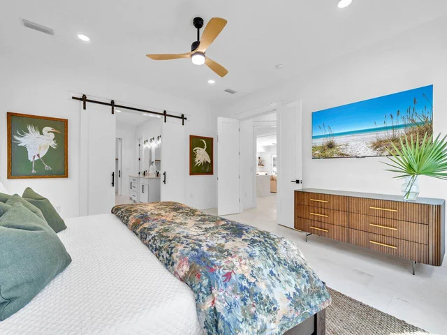 BEDROOM image 1