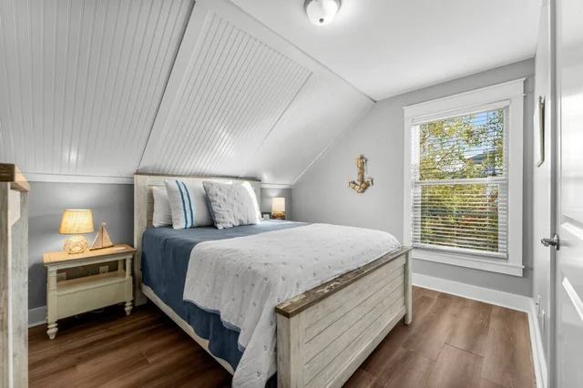 BEDROOM image 1
