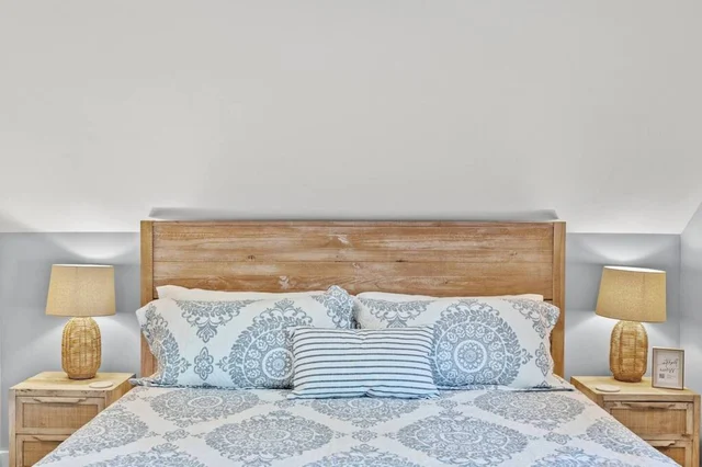 BEDROOM image 1
