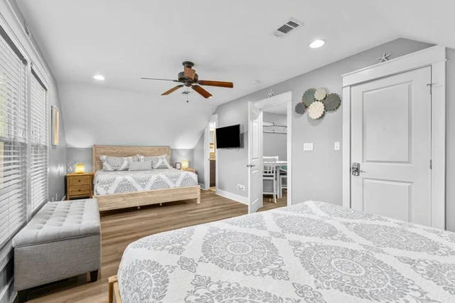 BEDROOM image 1