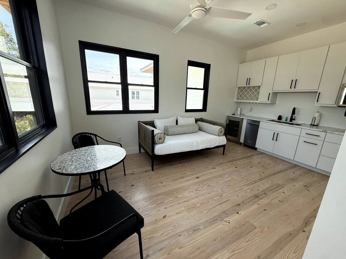Private Heated Pool, Pet friendly, Bikes, LSV #147