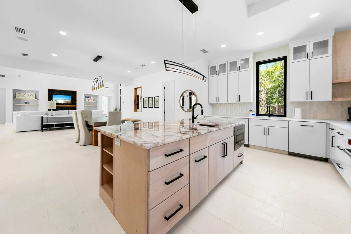 Private Heated Pool, Pet friendly, Bikes, LSV #134
