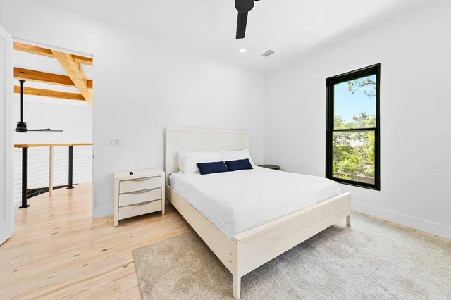 BEDROOM image 1
