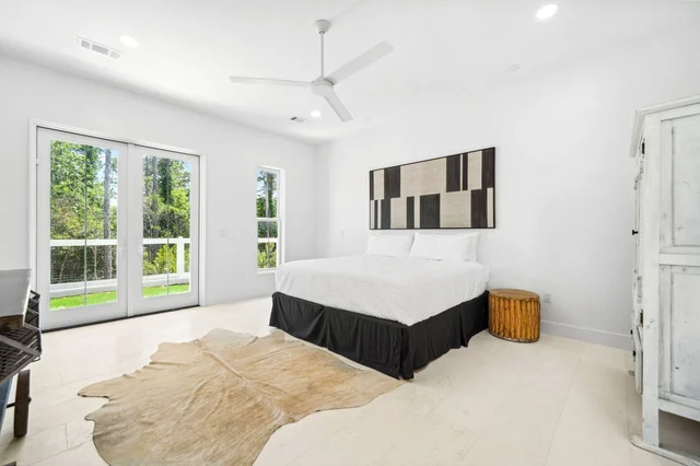 BEDROOM image 1