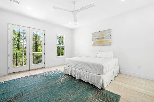 BEDROOM image 1