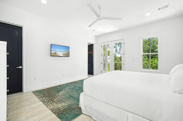 BEDROOM image 1