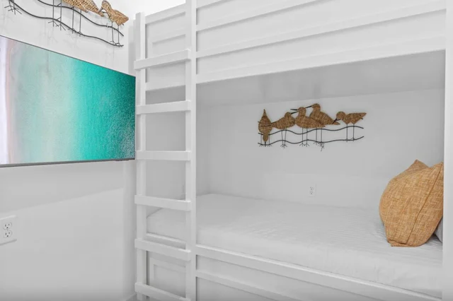 BEDROOM image 1