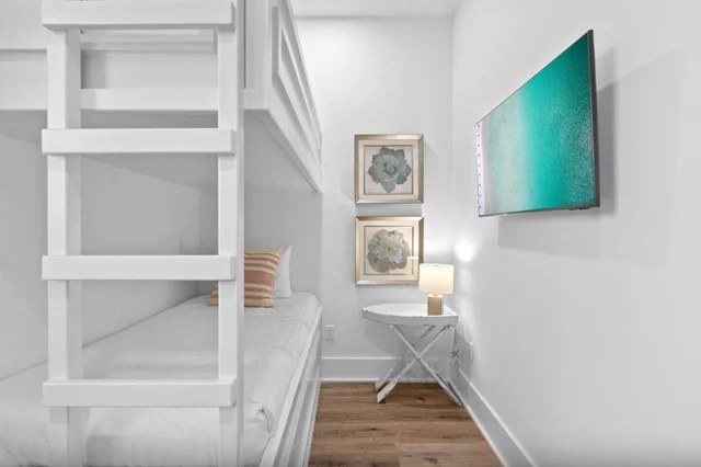 BEDROOM image 1