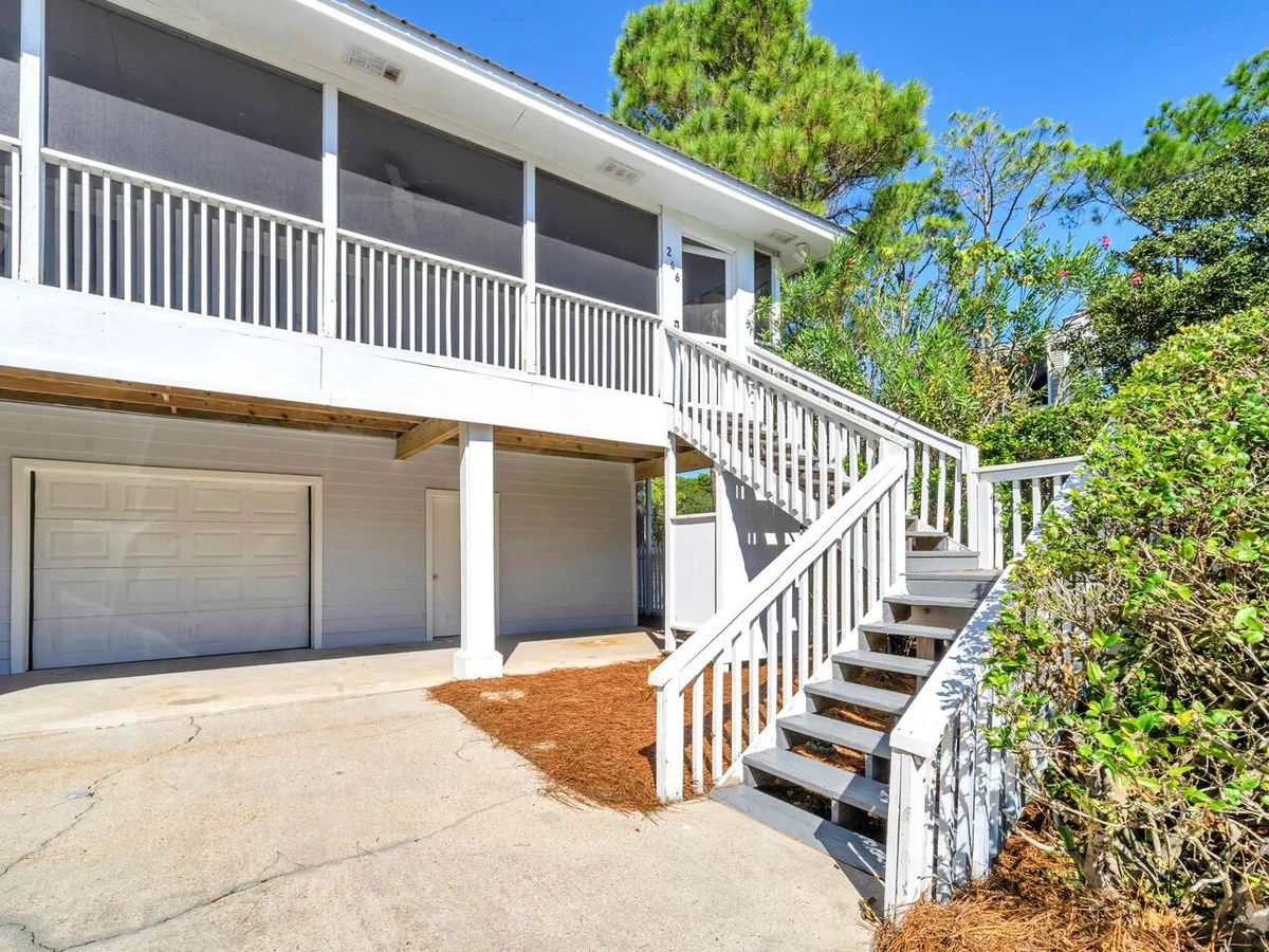 Walk 2 Private Beach, Private Pool, Bikes, Grayton #68