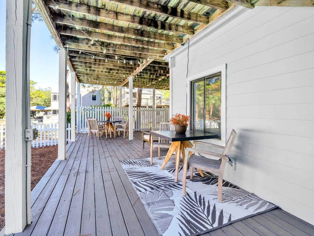 Walk 2 Private Beach, Private Pool, Bikes, Grayton #159