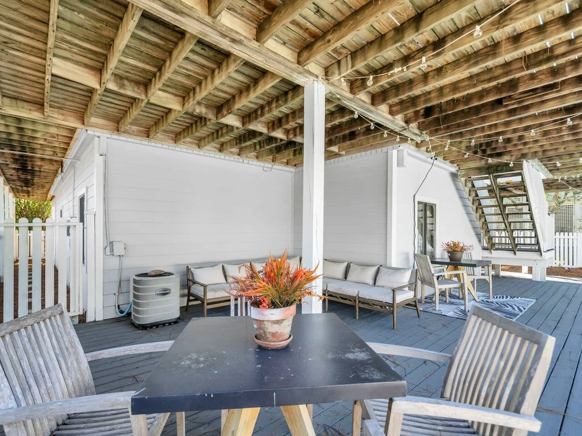 Walk 2 Private Beach, Private Pool, Bikes, Grayton #147