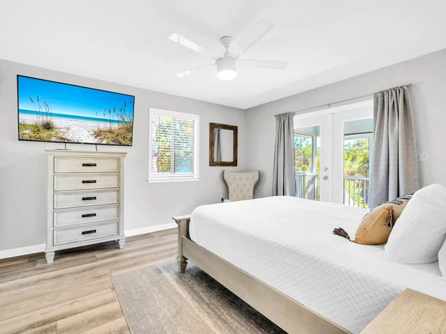 BEDROOM image 1