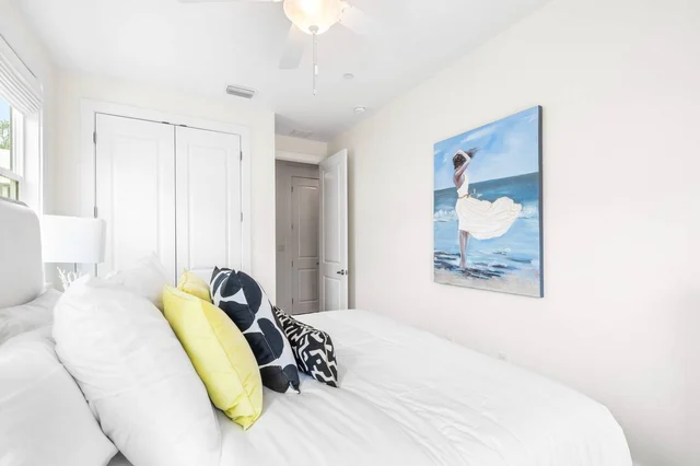 BEDROOM image 1