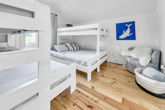 BEDROOM image 1