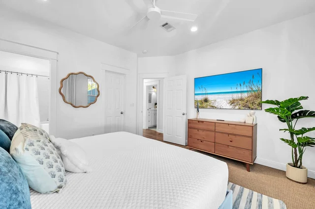 BEDROOM image 1