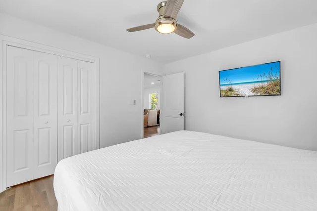 BEDROOM image 1