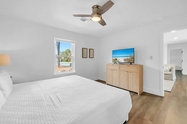 BEDROOM image 1