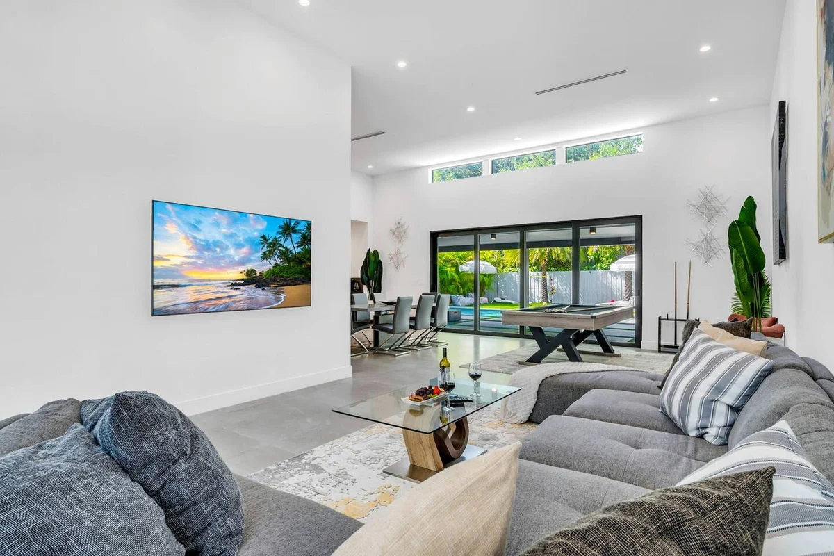 Home in Miami property photo 3