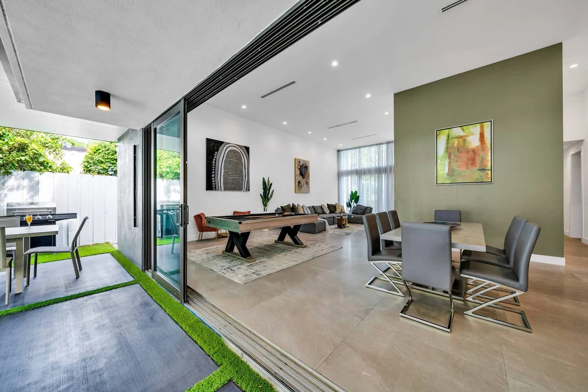 Home in Miami property photo 5