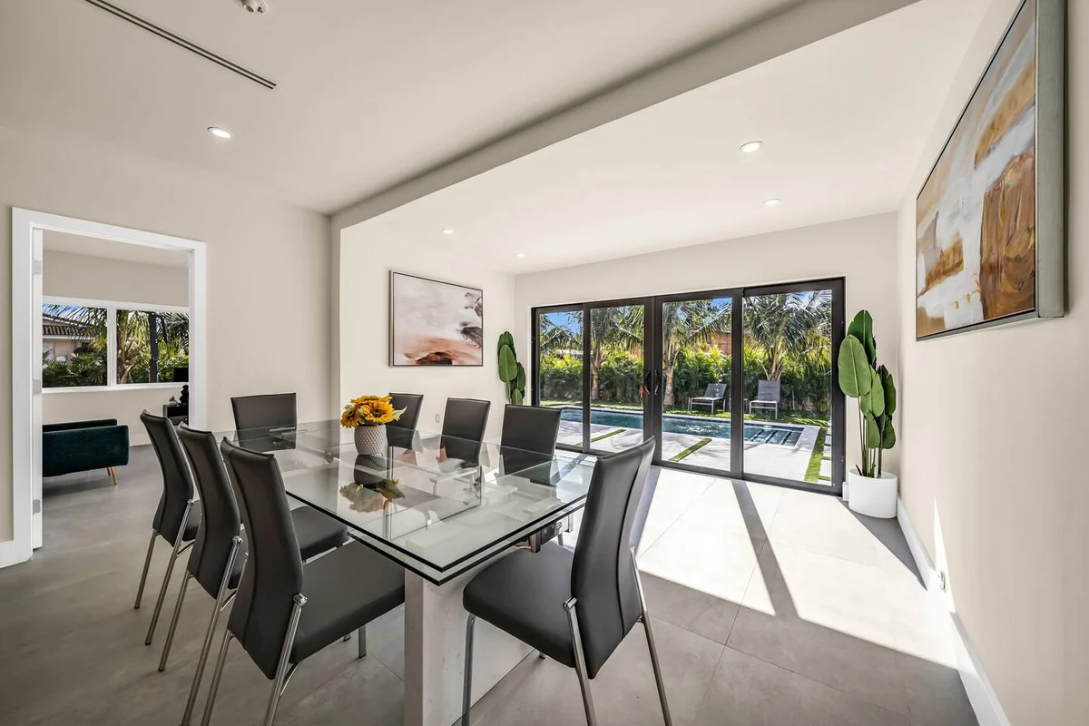Home in Miami property photo 4