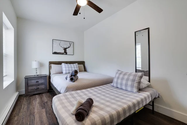BEDROOM image 1
