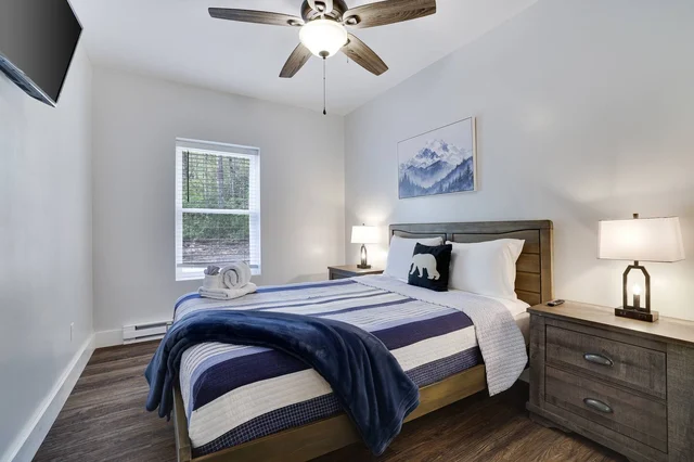 BEDROOM image 1