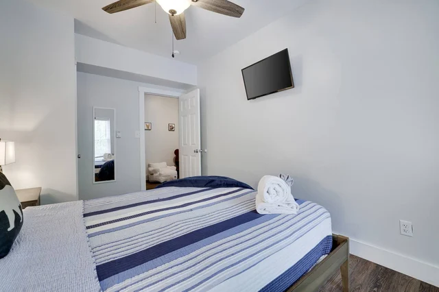 BEDROOM image 1
