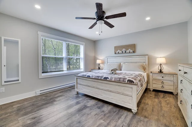 BEDROOM image 1
