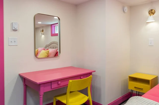 BEDROOM image 1