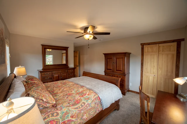 Bedroom 4 image 1