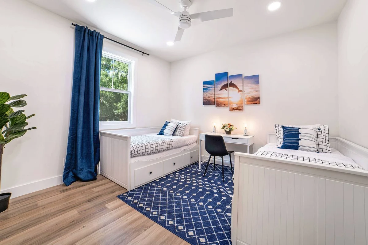 Sunshine Duo — Two Coastal Homes Just Down the Road #51