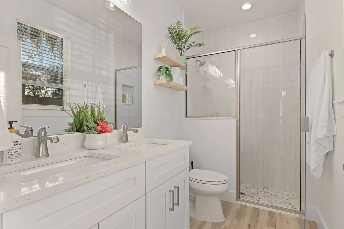 Sunshine Duo — Two Coastal Homes Just Down the Road #95