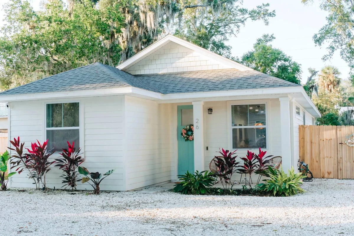Sunshine Duo — Two Coastal Homes Just Down the Road #100
